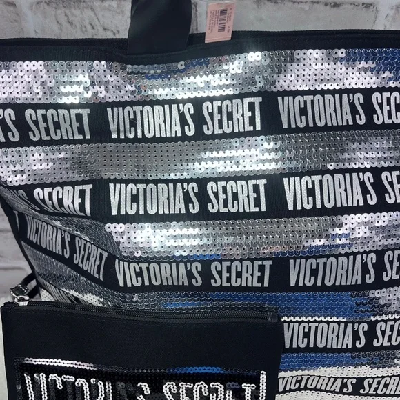 NWT🤩 |•VICTORIA'S SECRET•| Sparkly Silver Sequin Tote & Matching Make Up Bag - Picture 3 of 12